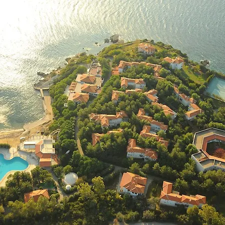 リゾート Teos Village