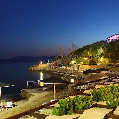 Teos Village セェフェリヒサール